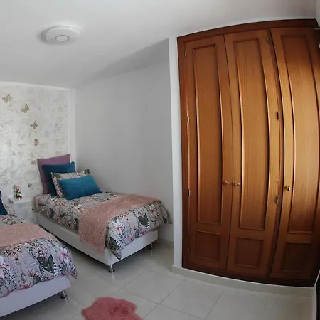 Villa Elegant With Pool