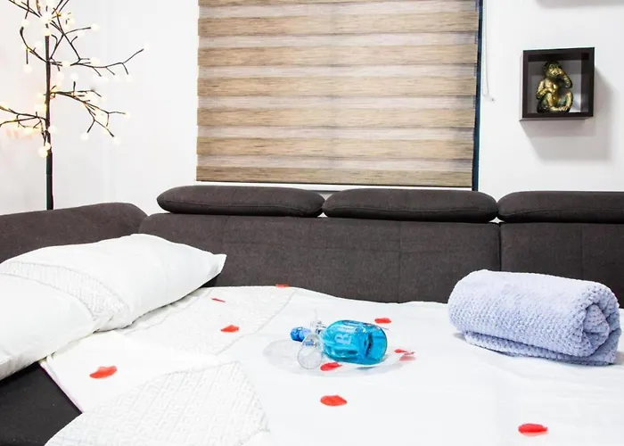 Elegant With Pool بلايا بلانكا