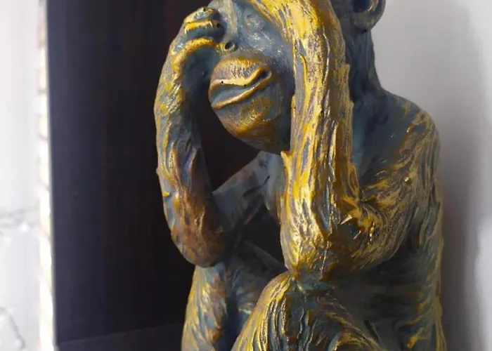 Elegant Playa Blanca: Poolside Retreat *